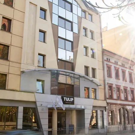 Отель Tulip - Centre 3*