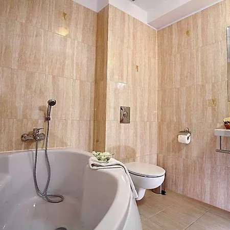 Tulip - Centre 3* Вроцлав