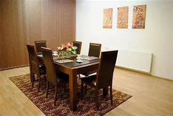 Tulip - Centre 3*
